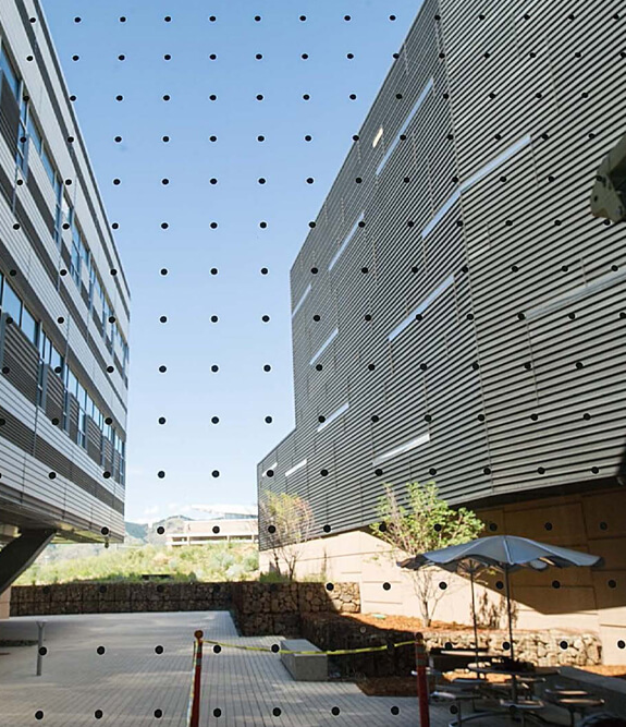 NREL building by Tom Ryon